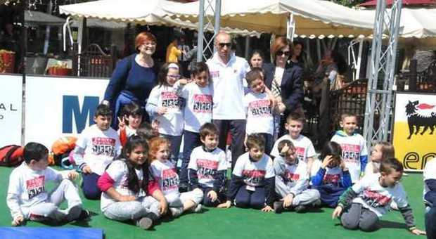 A San Benedetto 500 bambini in piazza con Panatta, Lucchetta, Graziani e Chechi