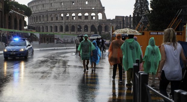 Ferragosto bagnato a Roma, nubifragio nel pomeriggio sulla Capitale