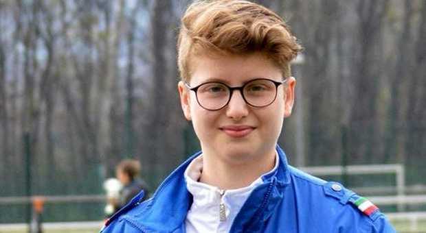 Va a scuola in moto cross: Nicolò si schianta e muore a 17 anni