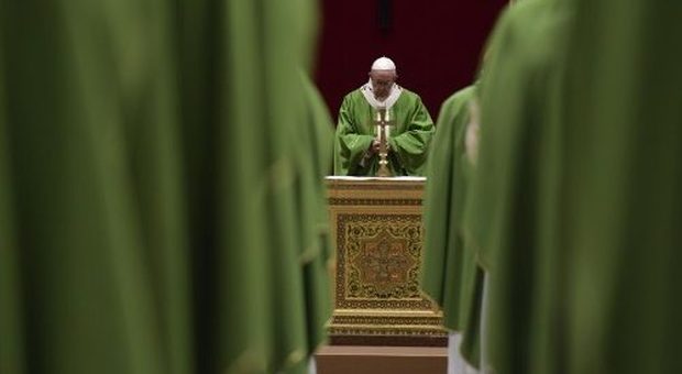 Il Papa addolorato aspetta la condanna d'appello del cardinale Pell