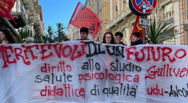 Apertura Politecnica delle Marche alle Muse: contestata il ministro Bernini dalle associazioni studentesche