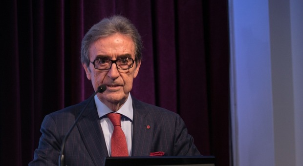 A Riccardo Cotarella il premio "Vinitaly international Italia". Il presidente di Assoenologi: «Nonostante la crisi il vino sta bene»