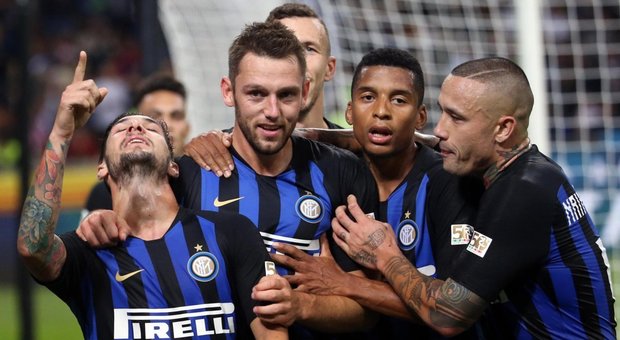 Inter-Cagliari 2-0: Lautaro e Politano firmano la terza vittoria di fila