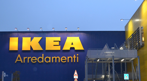 Ikea, rischia di morire soffocata dalla mozzarella: il personale salva bimba di 10 anni
