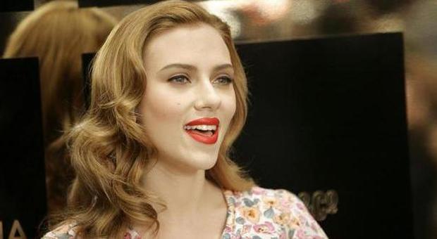 «La donna più sexy al mondo è l'attrice Scarlett Johansson»