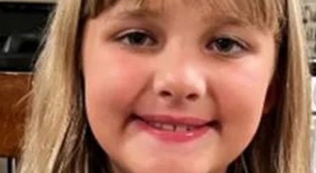 Bambina di 9 anni scompare durante una gita in bicicletta nel parco