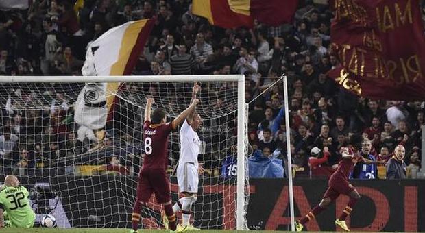 Roma-Milan finisce 2-0, magia di Pjanic e raddoppio di Gervinho: nona vittoria consecutiva