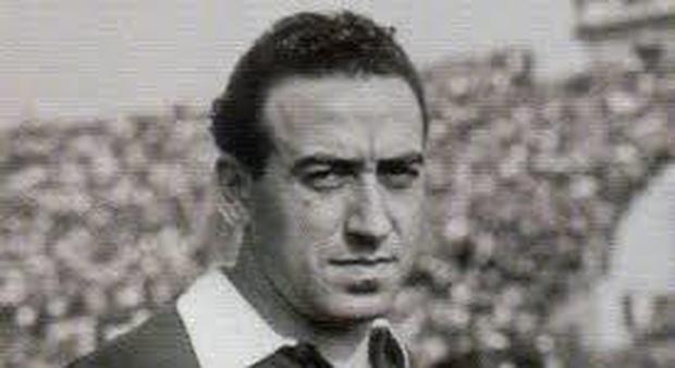 Foto storica di Romeo Menti, morto a Superga nel 1949
