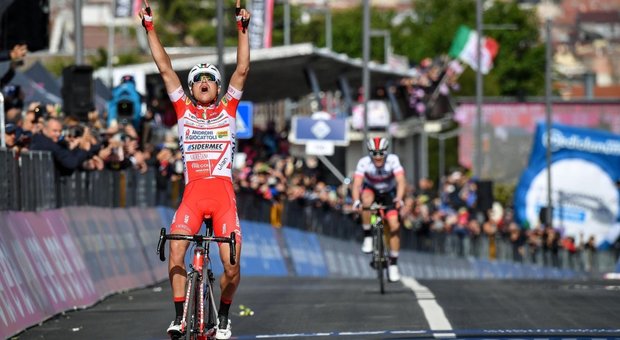 Giro all'italiana: tappa a Masnada e maglia rosa al romano Conti