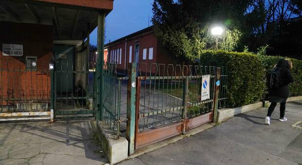 Varianti Covid a Milano: mini focolaio in un asilo, scatta l'allerta