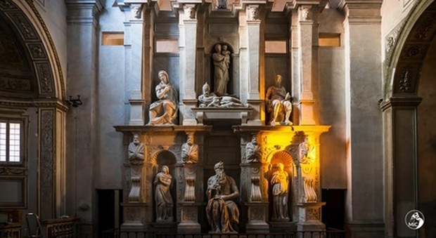 “La luce di Mosè”, effetti speciali e giochi di luce sull'opera di Michelangelo nel nuovo video del Mic
