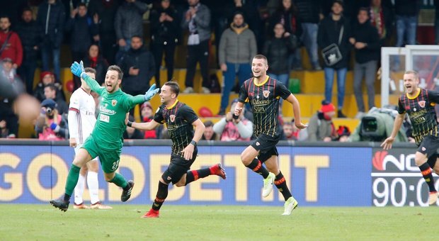 Benevento-Milan 2-2: clamoroso Brignoli, il portiere segna al 95’ e regala il primo punto ai campani. Gattuso flop