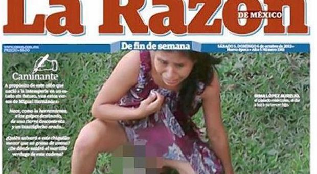 Messico, partorisce in mezzo a un prato: «Non era stata ammessa in ospedale»: Un fotografo riprende la scena: choc nel Paese