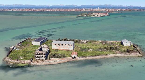 Venezia. In vendita l'isola di Santo Spirito per 9 milioni di euro: era stata acquistata a 350mila euro. 24mila metri quadri e 150 abitanti