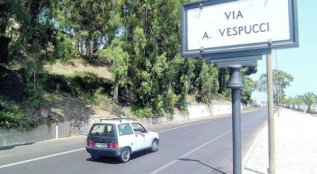 Arrivano i chioschi: lungomare Vespucci chiuso per tre giorni