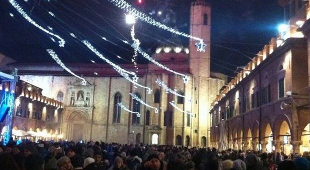 Ascoli, piazza del Popolo ospita la festa con musica e fuochi