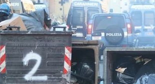 Scontri a Napoli al corteo anti Salvini ordine del giorno in consiglio comunale