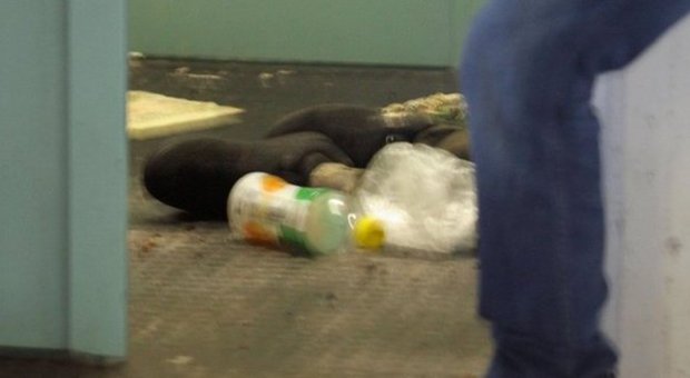 Allarme clochard, bevono mix di alcol e antigelo per scaldarsi: già tre morti sospette