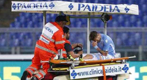 Lazio, Biglia si infortuna nel match contro il Bologna: lesione muscolare al polpaccio