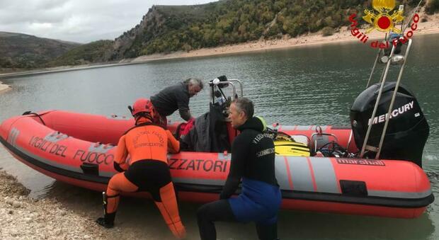 Fistra, non torna a casa e i familiari lanciano l'allarme: 51enne trovato morto nel lago