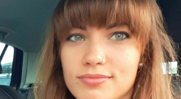 Elisa Maietti, morta a 33 anni per un'emorragia cerebrale dopo aver partorito: raccolta fondi per la piccola Alice
