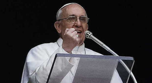 Papa Francesco, impegni confermati. «Solo un mal di testa»