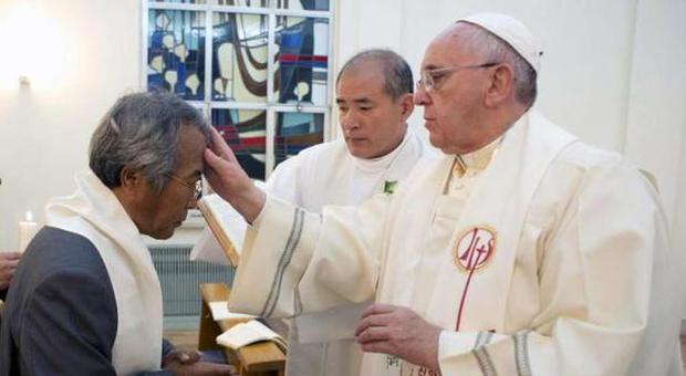 Il Papa in Corea, ai Paesi comunisti: "Dialogate". E ai giovani l'invito a non cedere alla superficialità