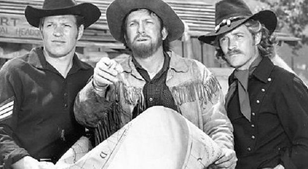 L'attore Wayne Maunder (a destra) in "Custer"
