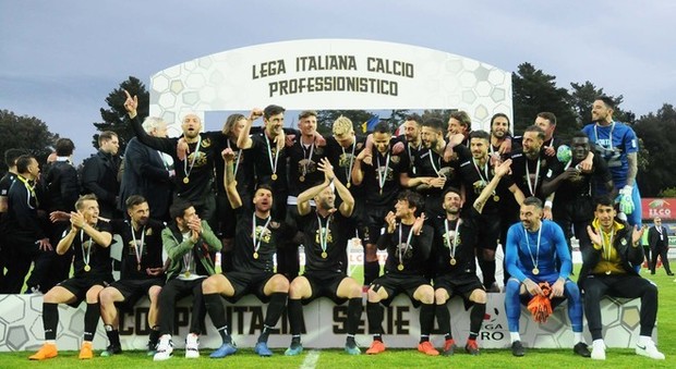 La Viterbese ricorda il trionfo in Coppa Italia: una settimana di emozioni per rivivere una pagina di storia gialloblù