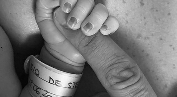 Silvia Provvedi mamma, è nata la figlia Nicole: «Il giorno più bello della nostra vita» (Instagram)