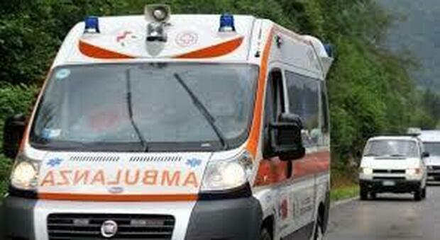 Incidente mortale in Campania: 35enne perde il controllo dell'auto e si schianta contro guard rail