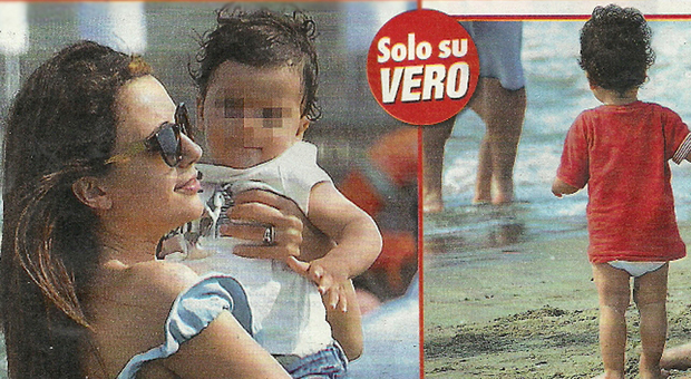 Serena Rossi, sirenetta a Fregene con fidanzato e figlio: «Insieme da dieci anni»