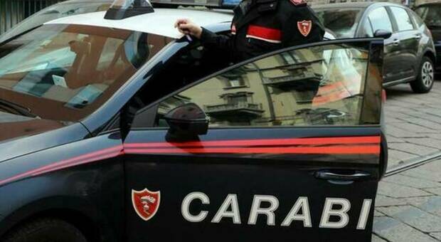 Napoli, molesta una donna in metropolitana: denunciato 63enne di Arzano