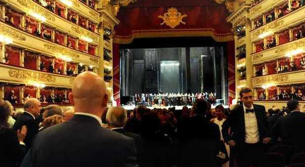 Milano, aria di crisi: anche la Scala inaugura i saldi sui biglietti