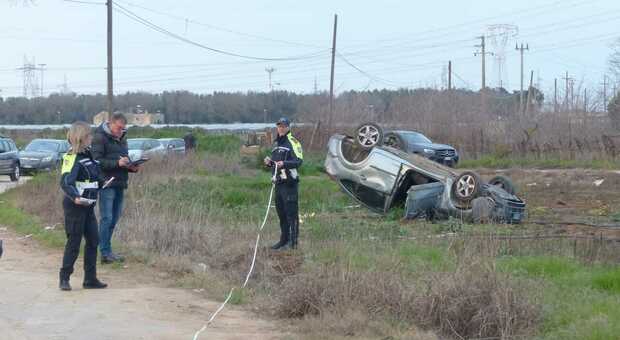 https://statics.cedscdn.it/photos/MED/57/48/8675748_23174110_papa_morto_incidente_auto_brindisi.jpg