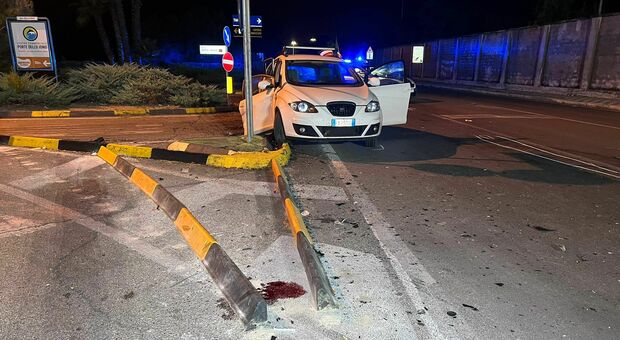 Incidente stradale nella notte, un morto e tre feriti gravi
