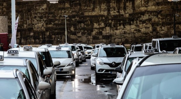 Roma, martedì niente taxi: c'è lo sciopero