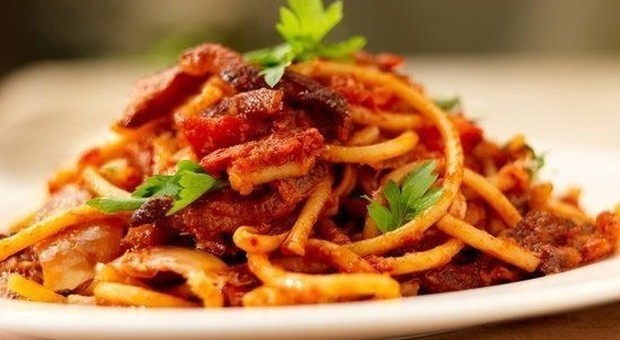 Sfida all'ultimo spaghetto, il sindaco di Amatrice: «Vade retro Rieti, l'amatriciana è solo nostra»