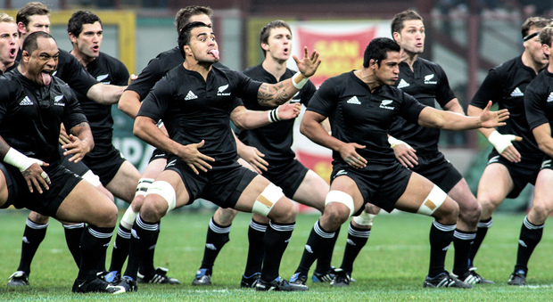Rugby, l'Italia sfida il Mito, il capitano Parisse: «Vogliamo stupirvi»