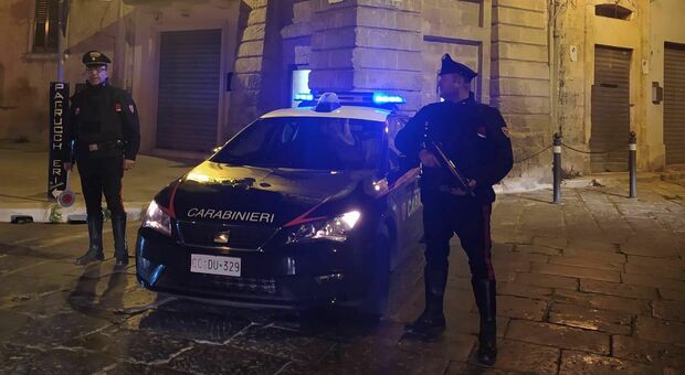 Furti in negozi, scuole e persino in un santuario, arrestato dai carabinieri