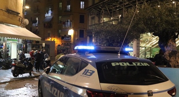 Napoli: vede il rapinatore nel suo negozio e muore stroncato da infarto