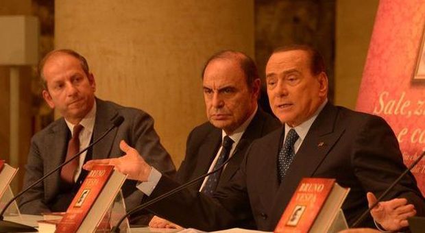 Berlusconi: «Mai pensato di candidarmi all'estero, l'indulto non passerà perché mi gioverebbe»