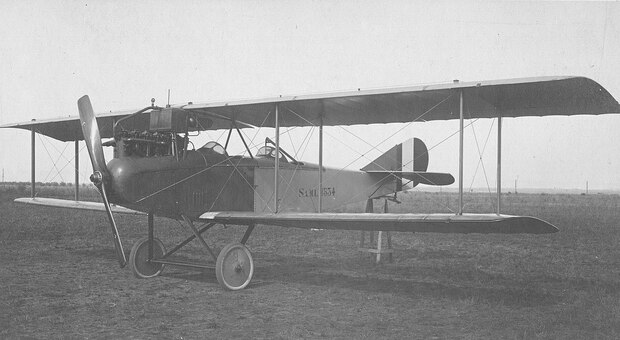 L’aereo militare dove viaggiavano Ancilotto e il pilota torinese Enrico Fiore