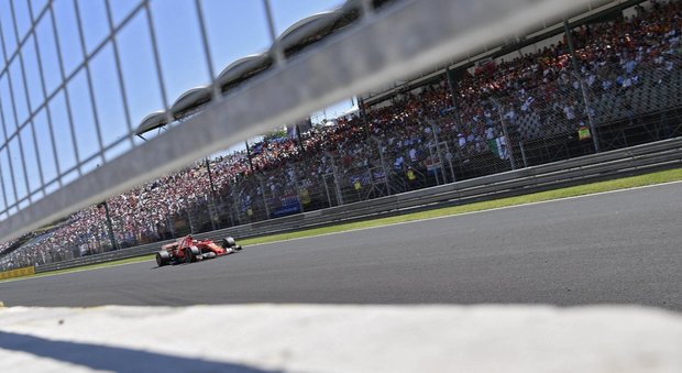 Formula 1, Ferrari più veloce di tutti con Leclerc nei test all'Hungaroring