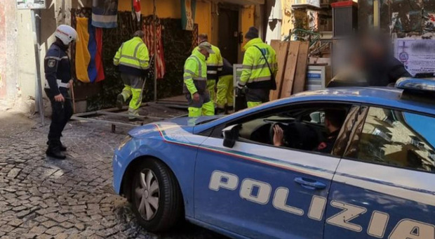 Polizia ai Quartieri Spagnoli