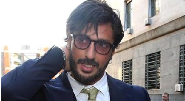 Corona a processo a Milano, attacco alla polizia: «Prendete i veri criminali