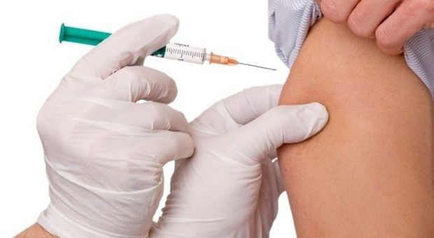 Vaccino antifluenzale gratis agli over 65, già disponibile presso i medici di famiglia
