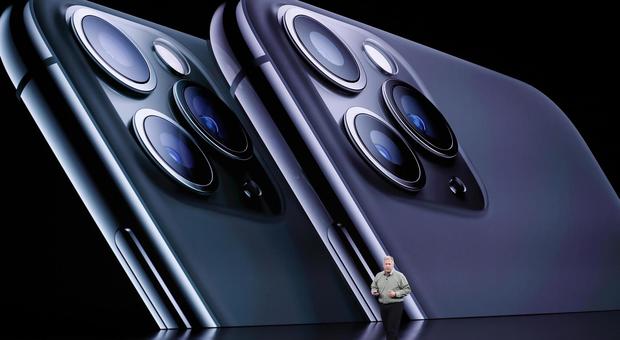 Apple, la presentazione dei nuovi iPhone in diretta