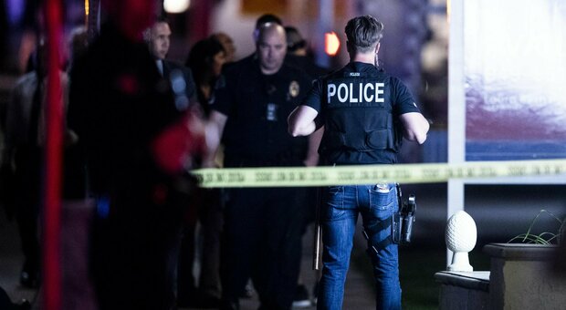 Stati Uniti, sparatoria in Texas: un morto e 4 feriti gravi. È caccia all'assalitore