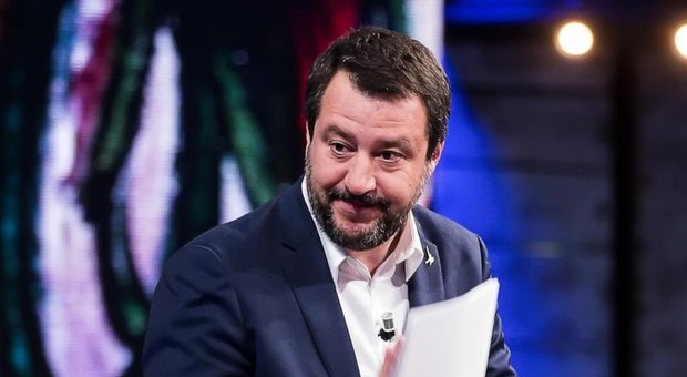 Migranti dalla Libia, Salvini: terroristi sui barconi sono una certezza